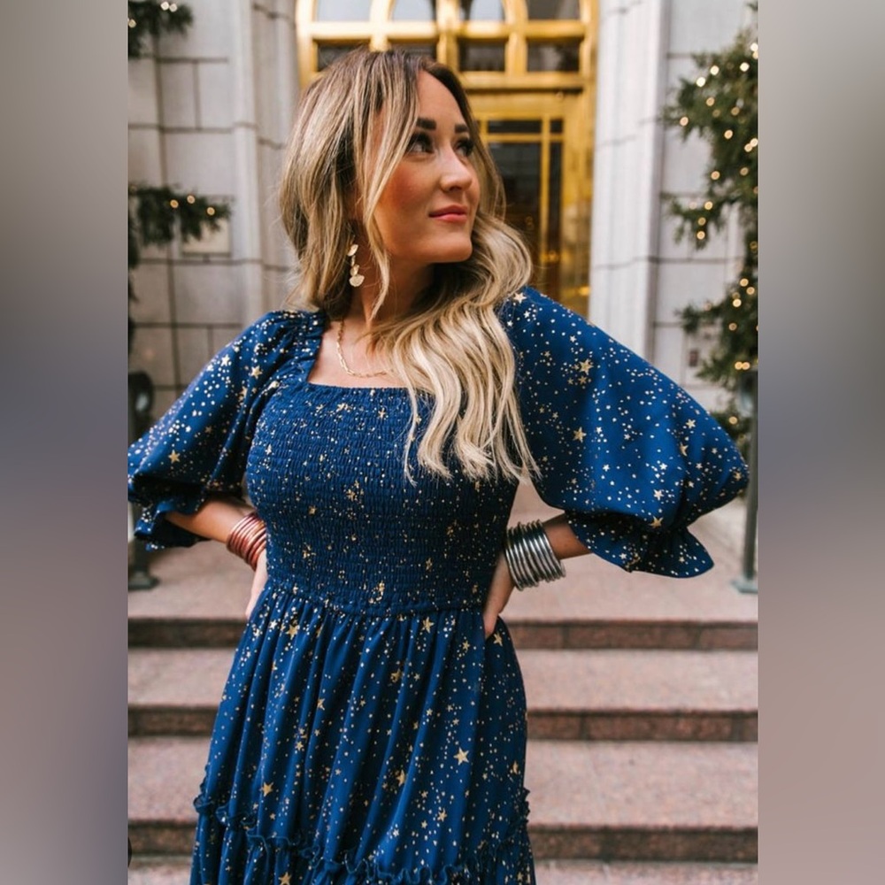 Ivy City Co Size Starry Nights Dress Size Small